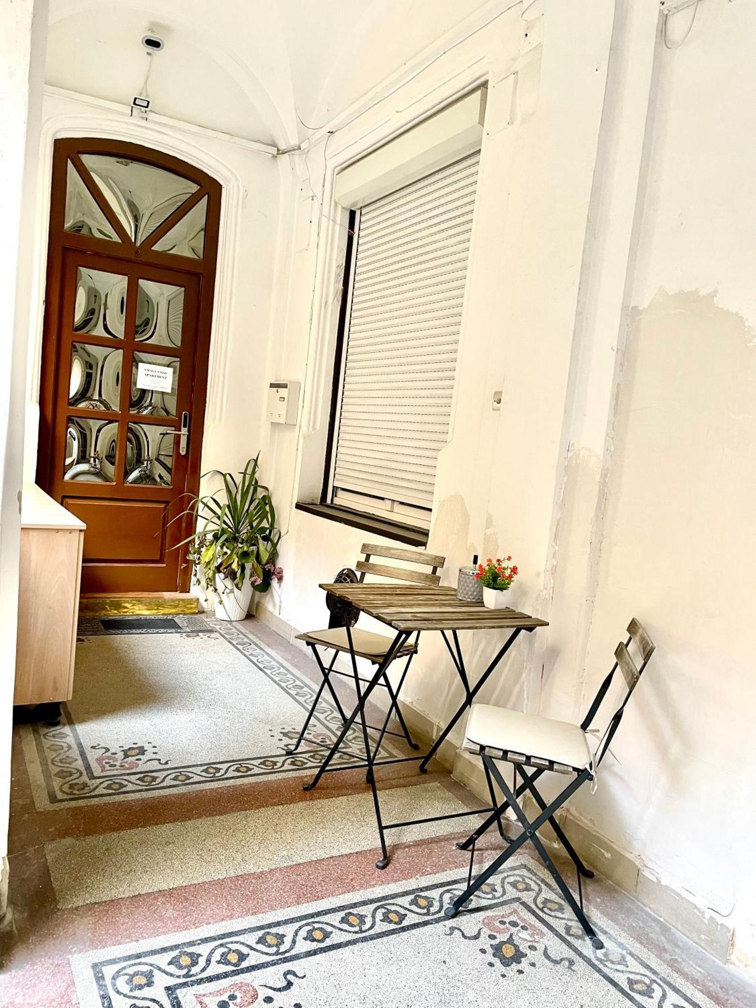 Small Cosy Apartment Near The Famous Westend City Center 布达佩斯 外观 照片