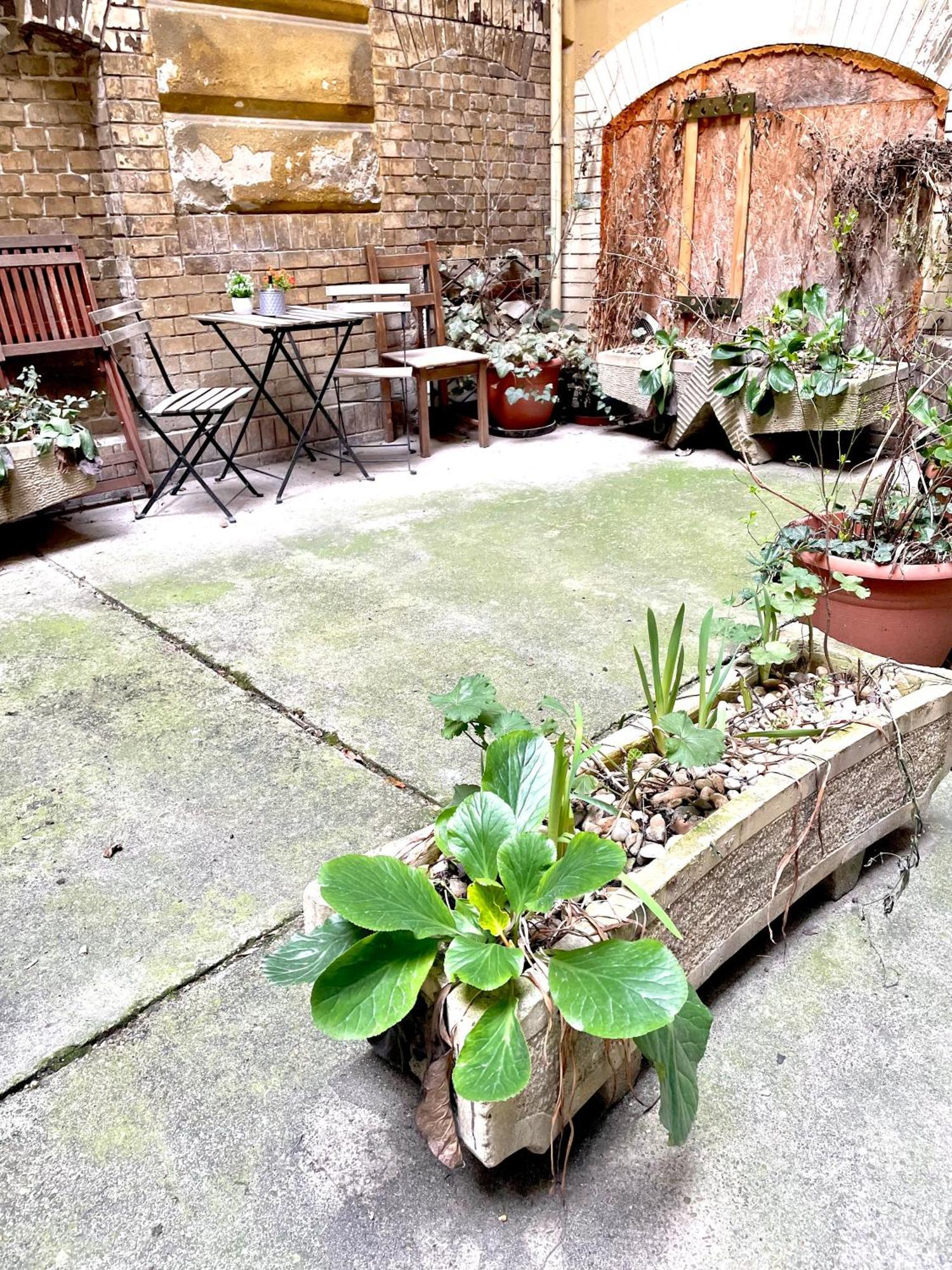 Small Cosy Apartment Near The Famous Westend City Center 布达佩斯 外观 照片